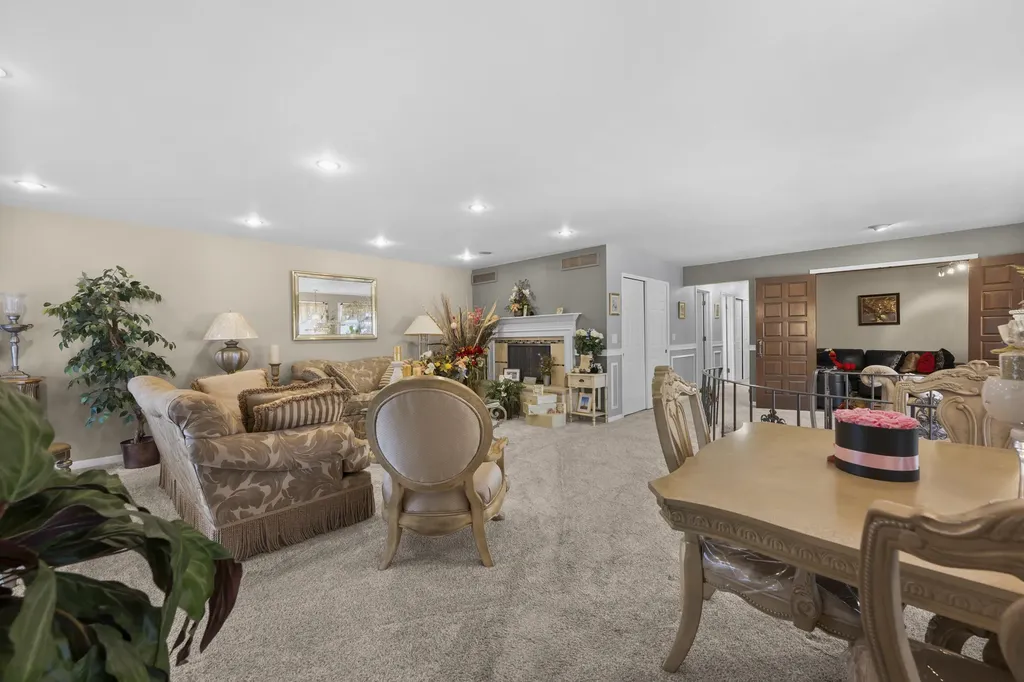 4376 Knightsbridge Lane West Bloomfield Charter Township MI 48323