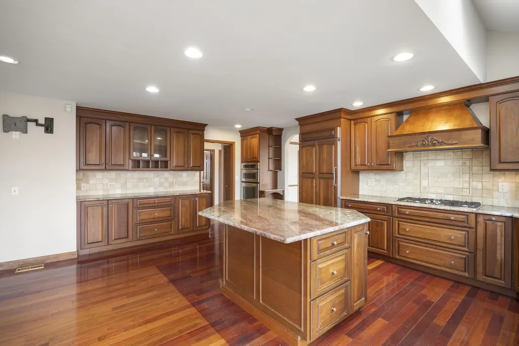 1260 Silverbell Road Oakland Charter Township MI 48306
