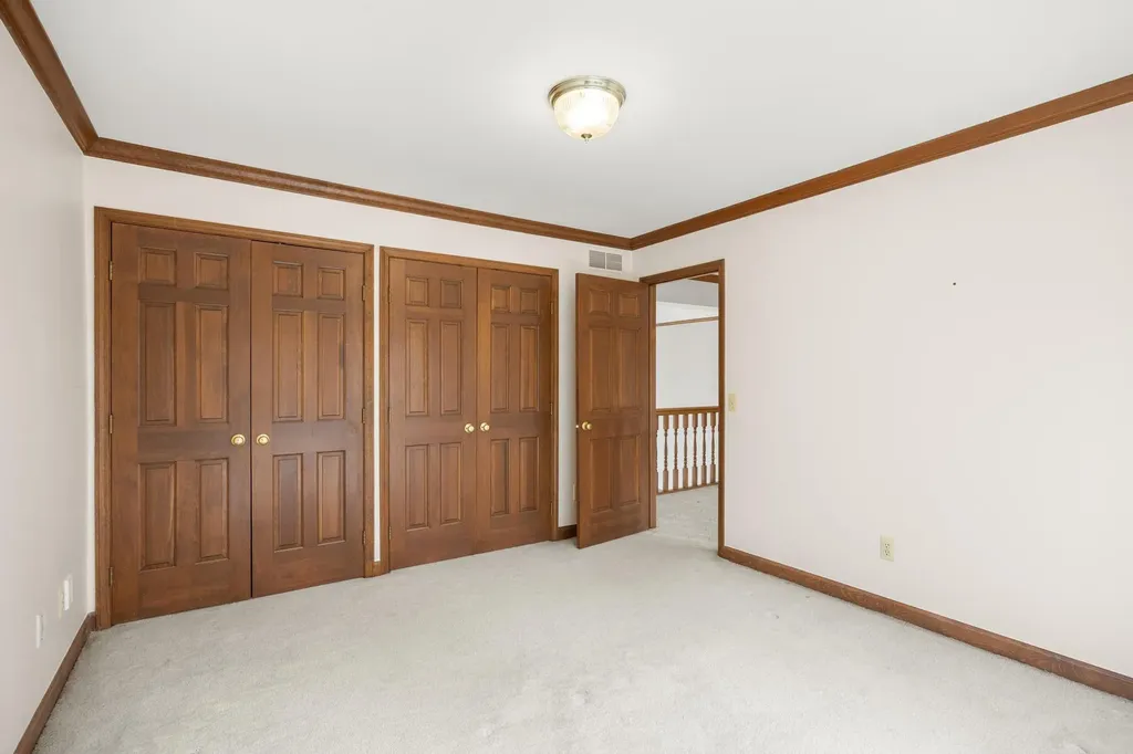 1260 Silverbell Road Oakland Charter Township MI 48306