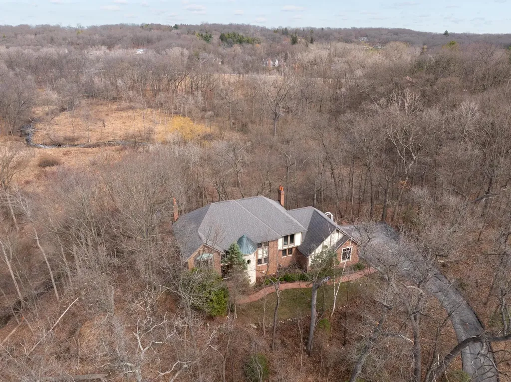 1260 Silverbell Road Oakland Charter Township MI 48306
