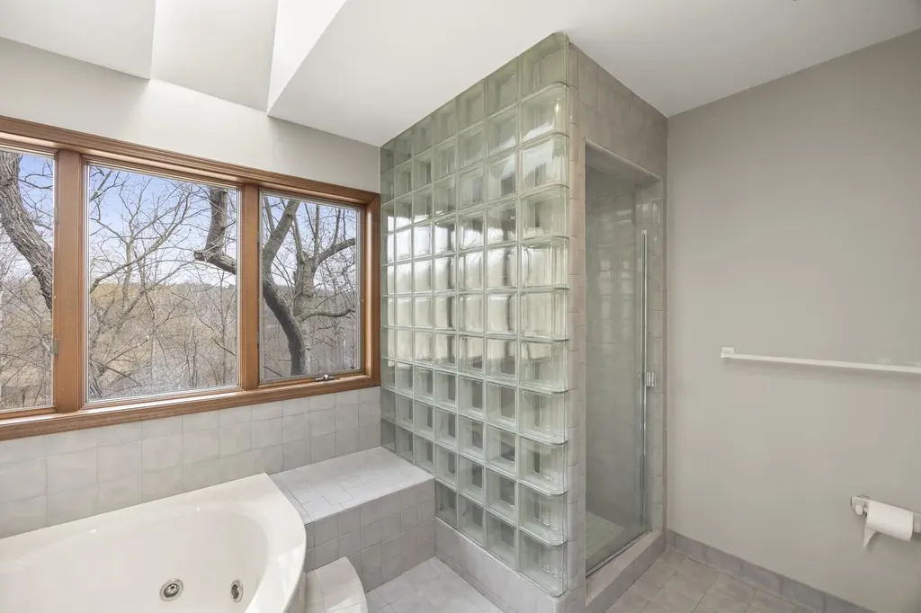 1260 Silverbell Road Oakland Charter Township MI 48306