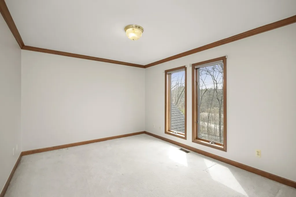 1260 Silverbell Road Oakland Charter Township MI 48306