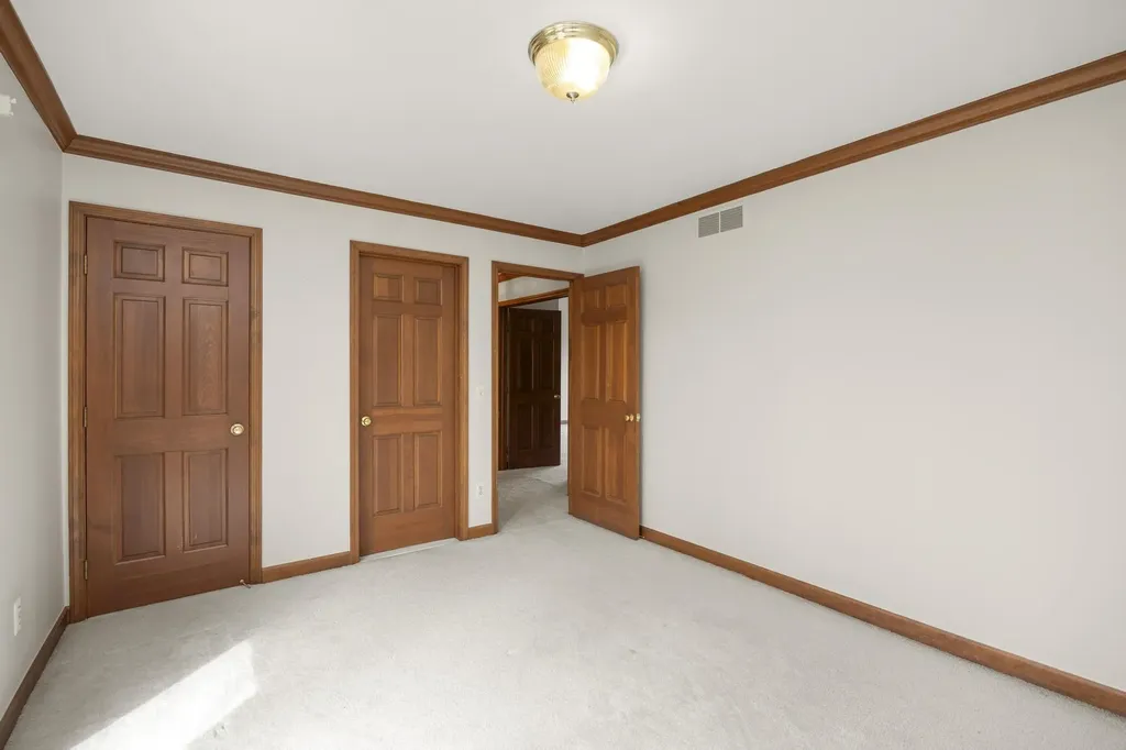 1260 Silverbell Road Oakland Charter Township MI 48306