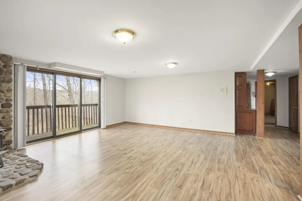 1260 Silverbell Road Oakland Charter Township MI 48306