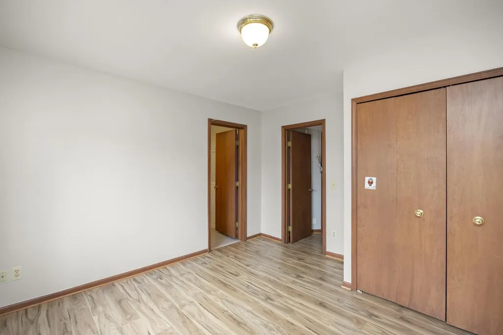 1260 Silverbell Road Oakland Charter Township MI 48306