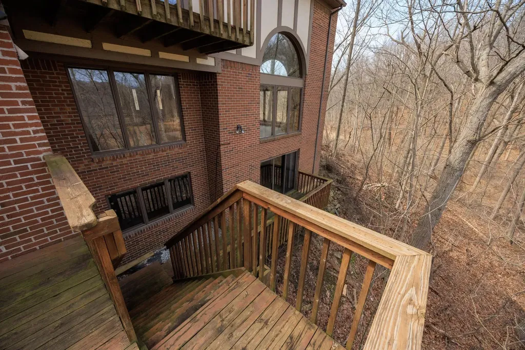 1260 Silverbell Road Oakland Charter Township MI 48306