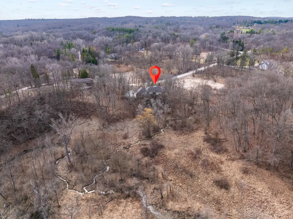 1260 Silverbell Road Oakland Charter Township MI 48306