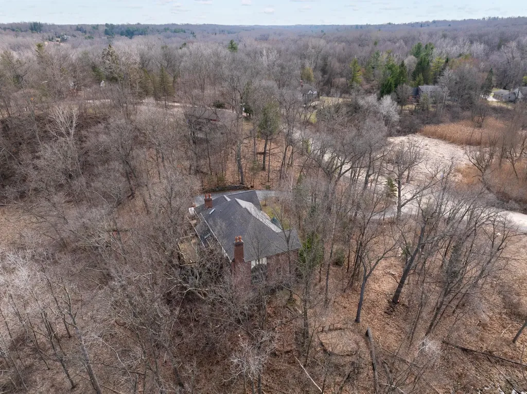 1260 Silverbell Road Oakland Charter Township MI 48306