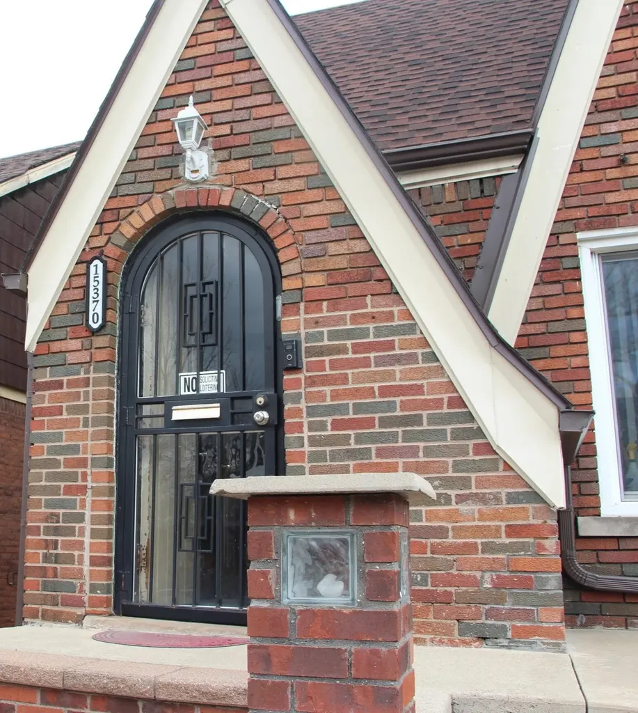 15370 Hartwell Street Detroit City MI 48227