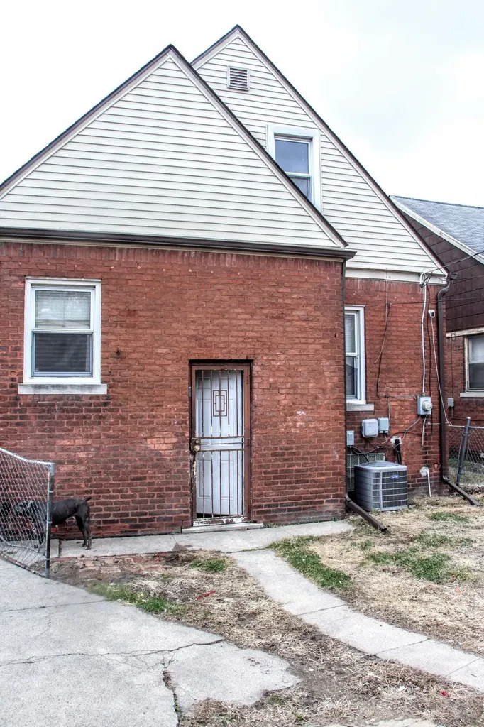 15370 Hartwell Street Detroit City MI 48227
