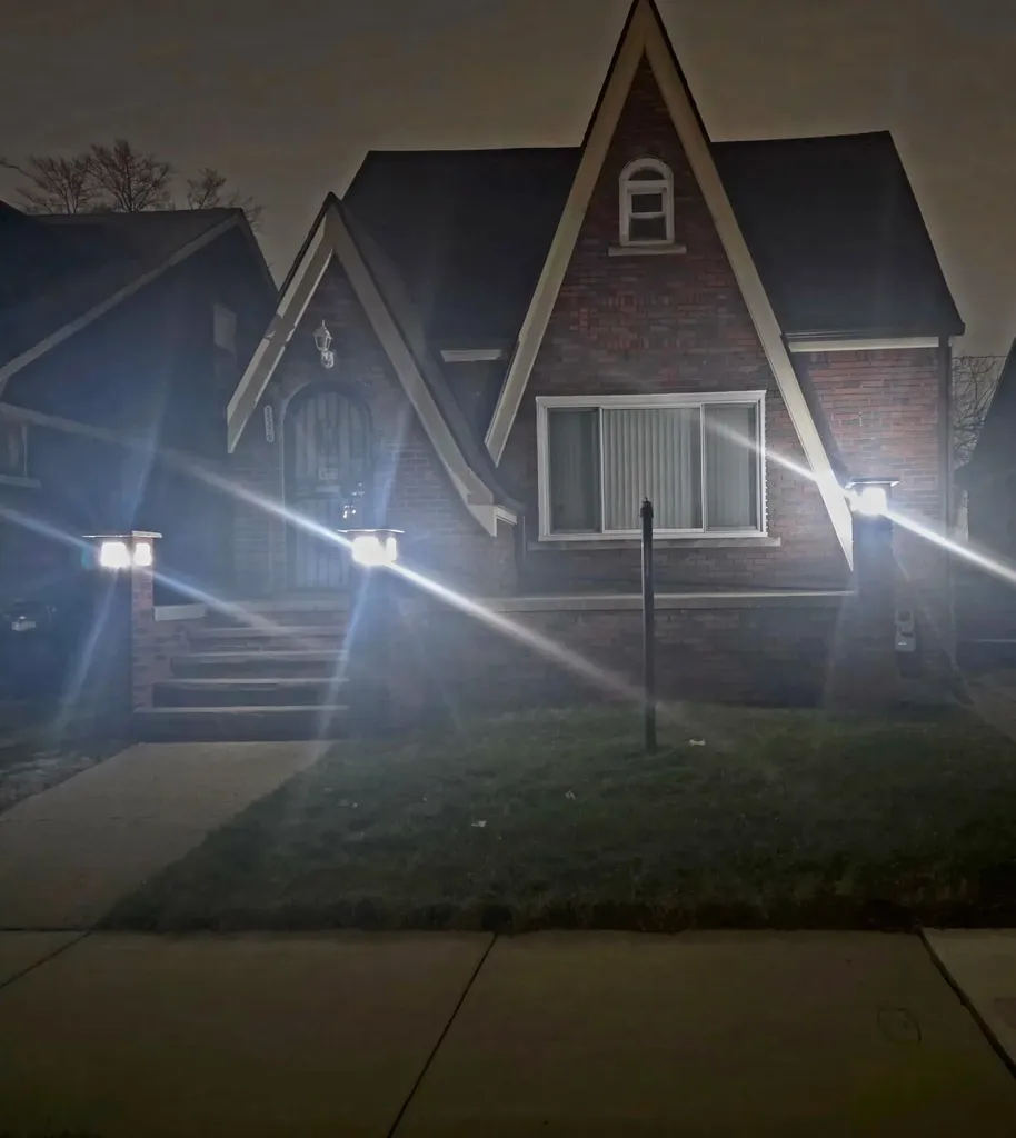 15370 Hartwell Street Detroit City MI 48227