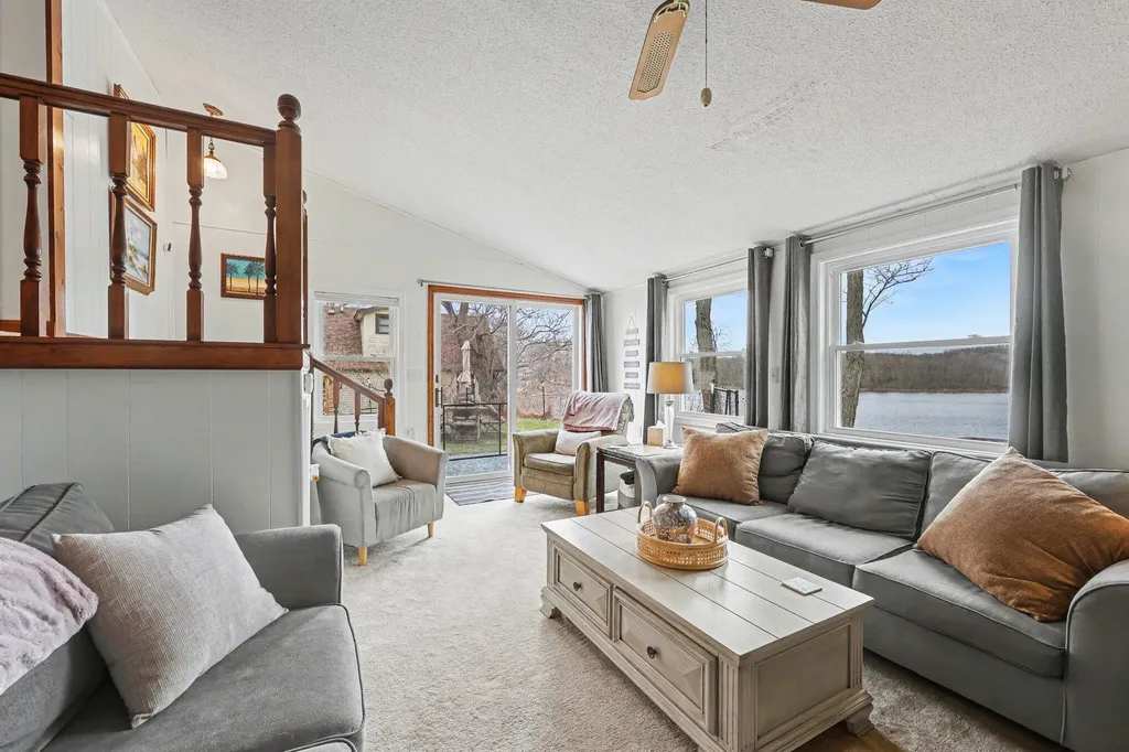 1610 Mull Road Manchester Township MI 49287