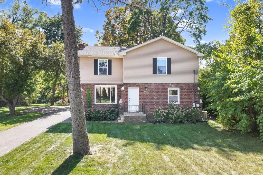 6044 Davison Road Burton City MI 48509