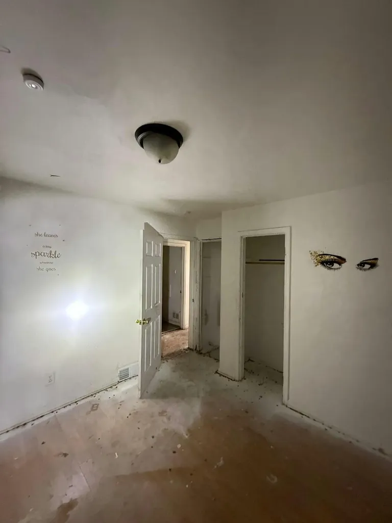 19180 Bradford Avenue Detroit City MI 48205