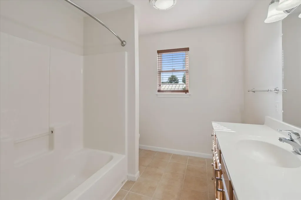 1 Woodrow Court Battle Creek City MI 49015