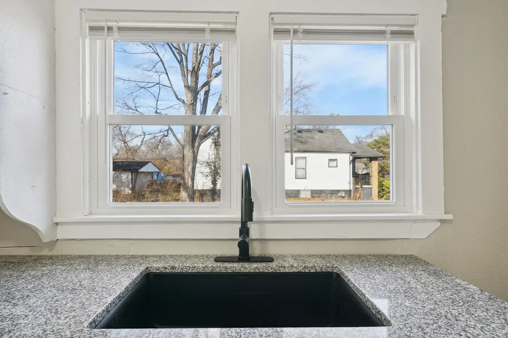 20035 Santa Barbara Drive Detroit City MI 48221