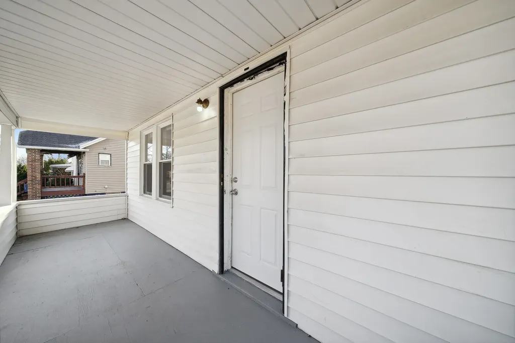20035 Santa Barbara Drive Detroit City MI 48221