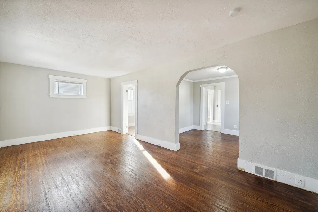 20035 Santa Barbara Drive Detroit City MI 48221