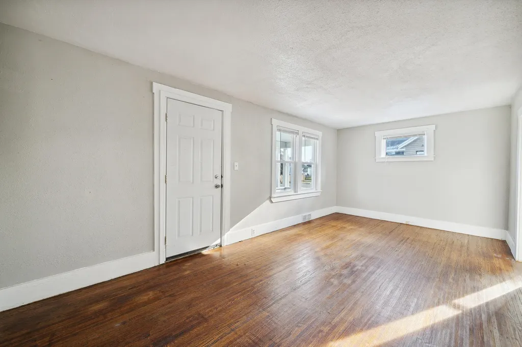 20035 Santa Barbara Drive Detroit City MI 48221