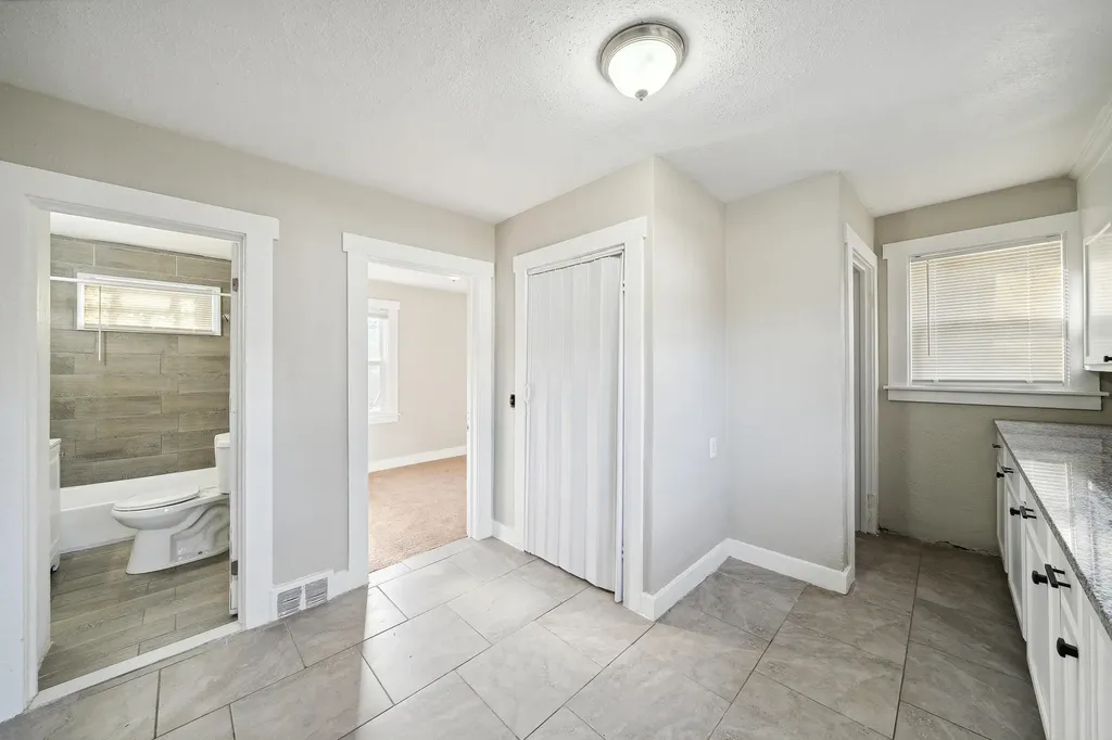 20035 Santa Barbara Drive Detroit City MI 48221