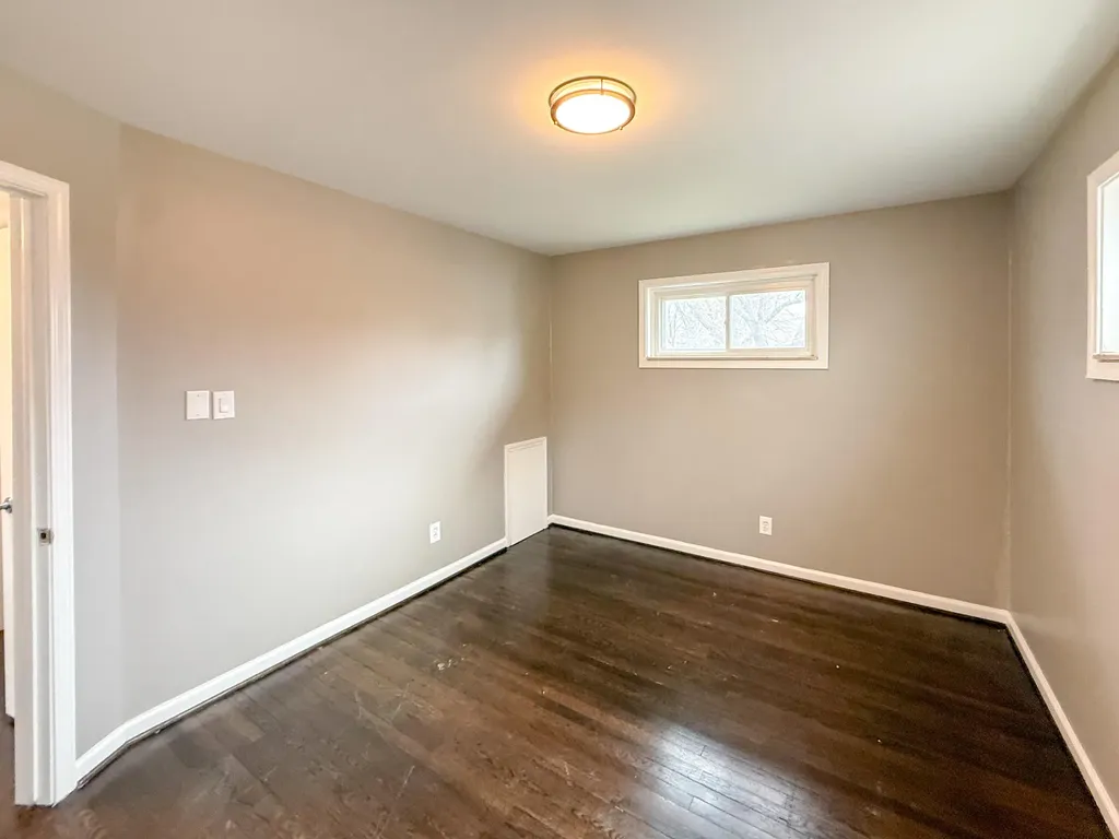 22203 Logue Avenue Warren City MI 48091