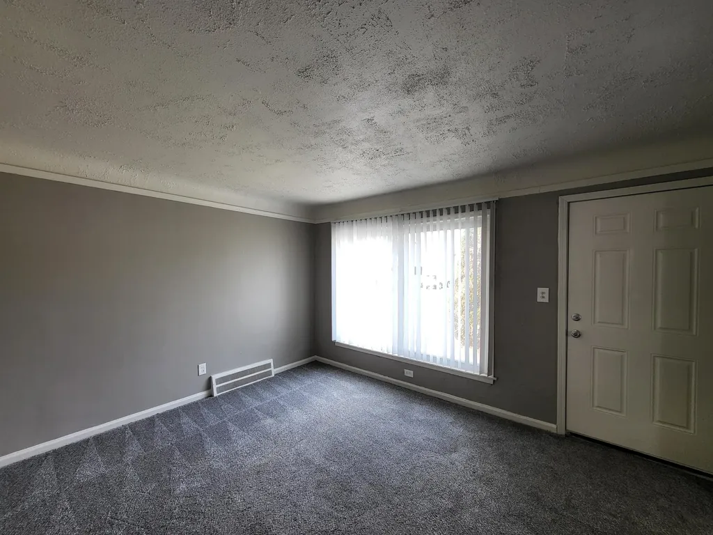 4177 Hubbard Avenue Lincoln Park City MI 48146