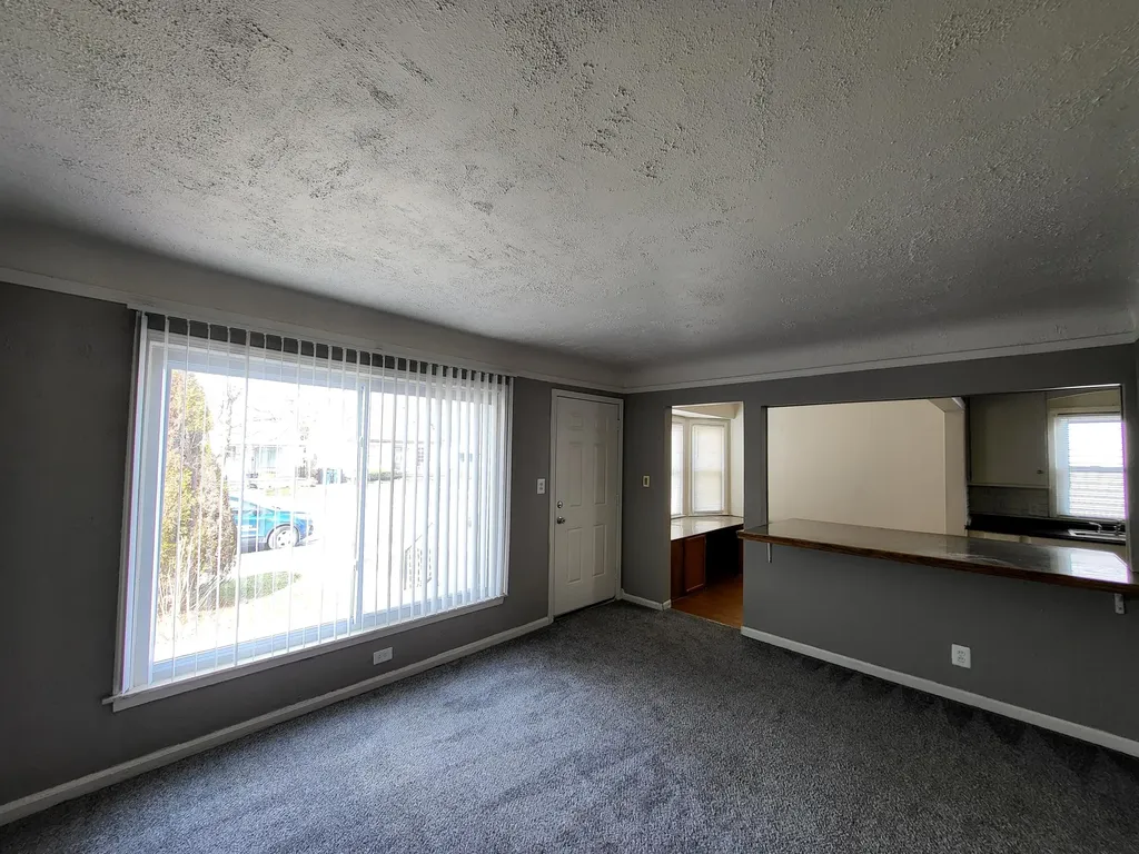 4177 Hubbard Avenue Lincoln Park City MI 48146