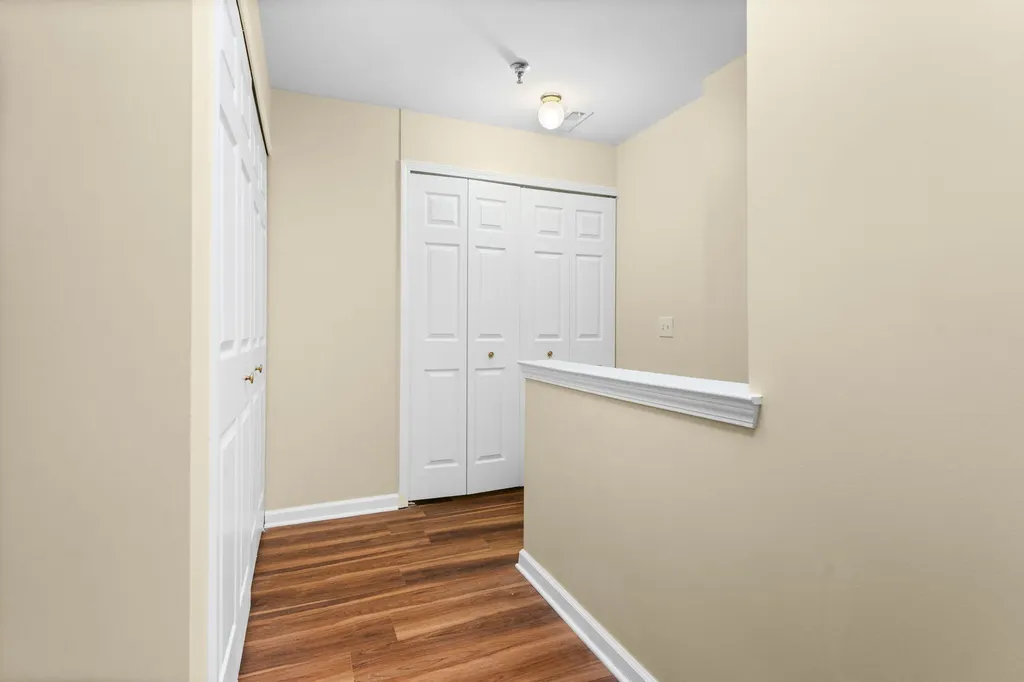 9475 Lakeside Drive Ypsilanti Charter Township MI 48197