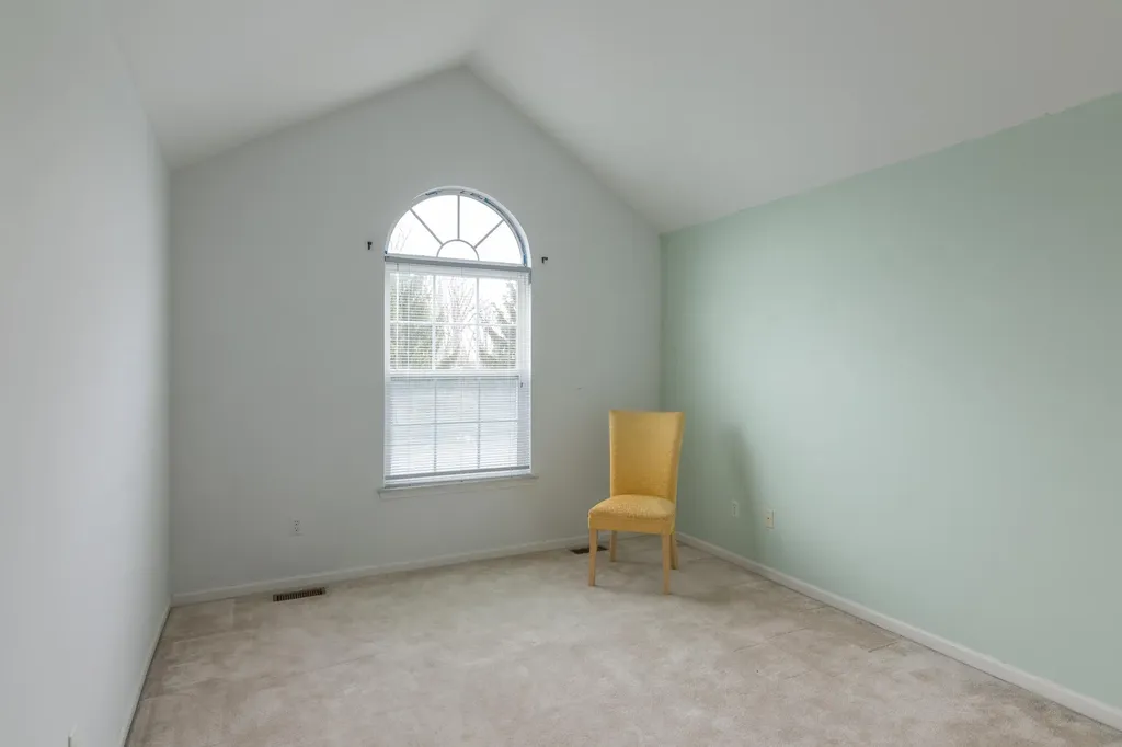 9475 Lakeside Drive Ypsilanti Charter Township MI 48197
