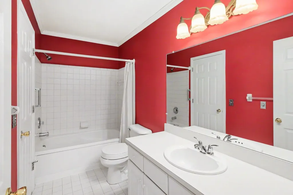 306 Pineknoll Court Brighton City MI 48116