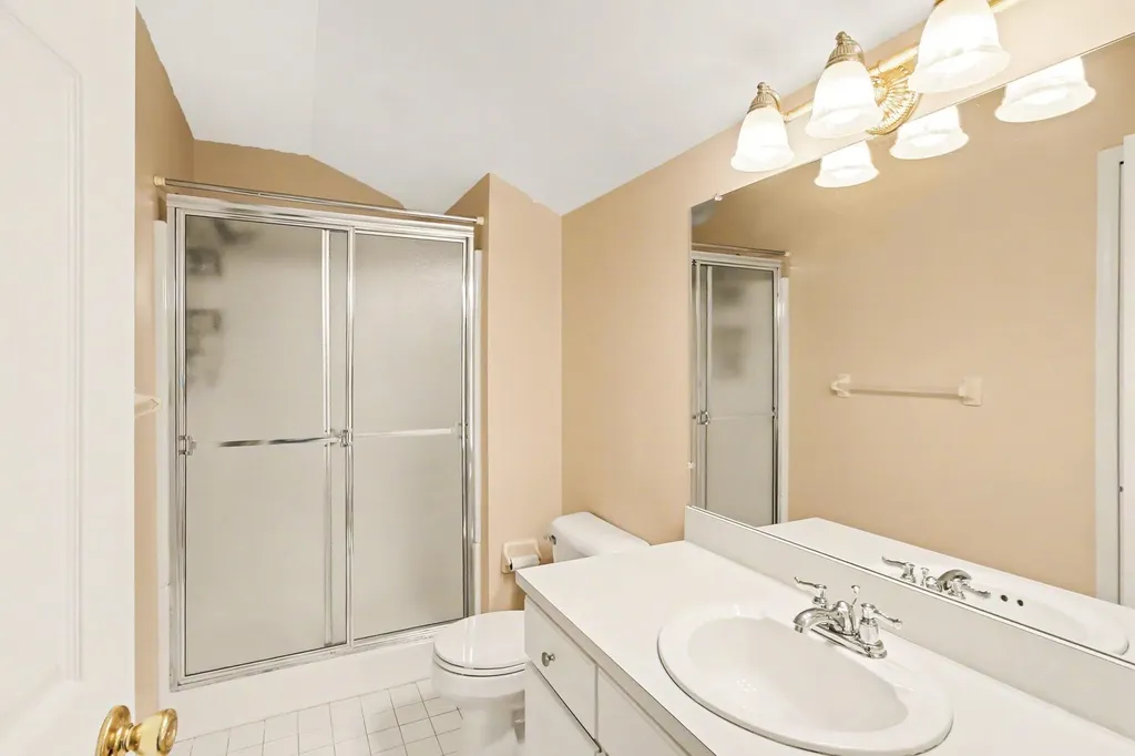 306 Pineknoll Court Brighton City MI 48116