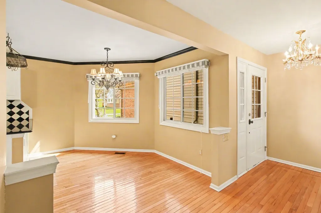 306 Pineknoll Court Brighton City MI 48116