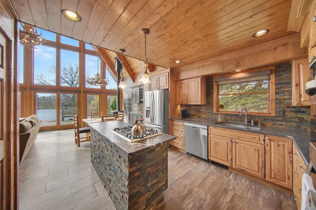 12175 Watkins Road Manchester Township MI 49230