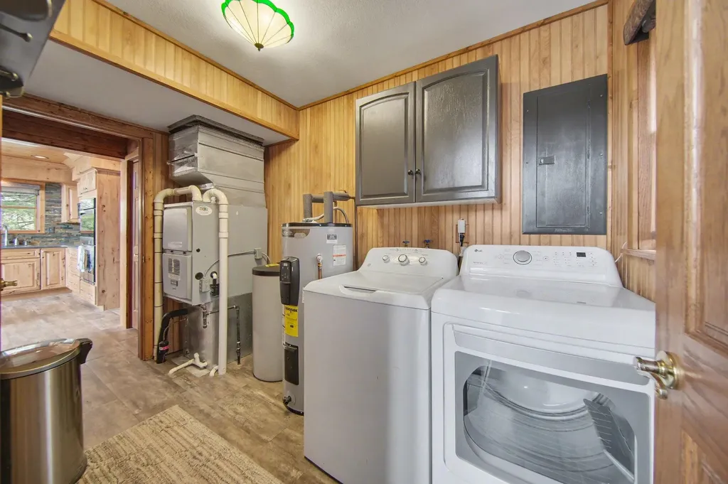 12175 Watkins Road Manchester Township MI 49230