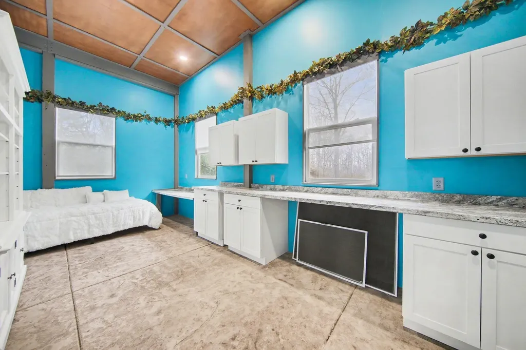 12175 Watkins Road Manchester Township MI 49230