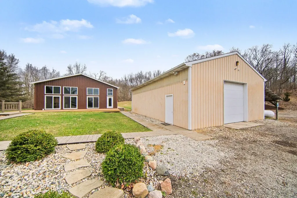 12175 Watkins Road Manchester Township MI 49230