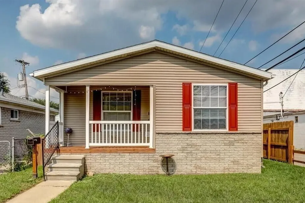 2040 Reo Avenue Lincoln Park City MI 48146