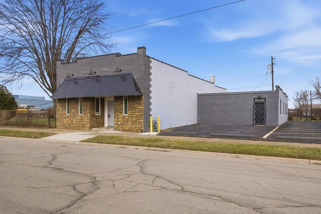 10118 Eagle Street Dearborn City MI 48120