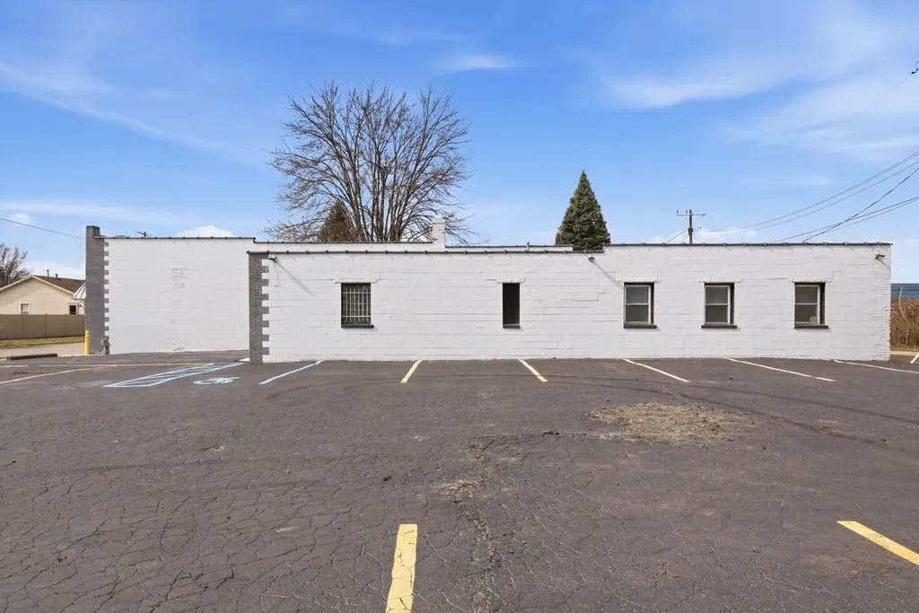 10118 Eagle Street Dearborn City MI 48120