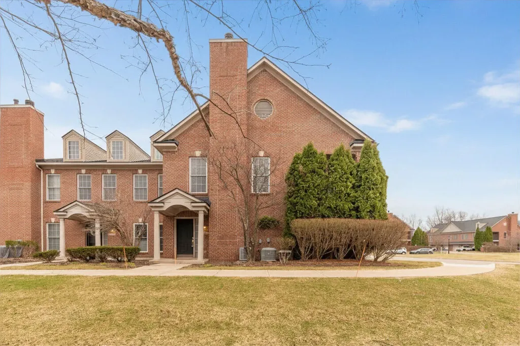 5588 Hampshire Lane Pittsfield Charter Township MI 48197