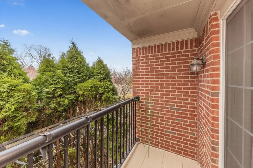 5588 Hampshire Lane Pittsfield Charter Township MI 48197