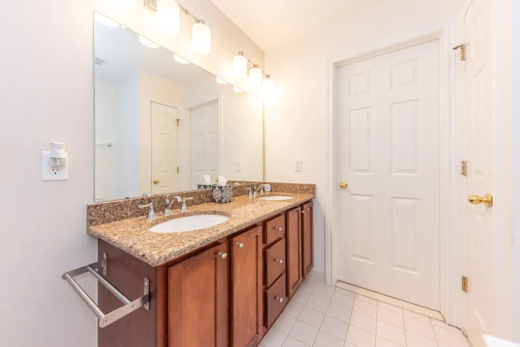 5588 Hampshire Lane Pittsfield Charter Township MI 48197