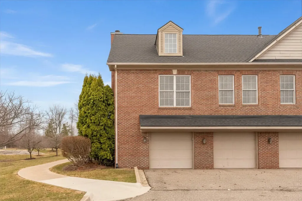5588 Hampshire Lane Pittsfield Charter Township MI 48197
