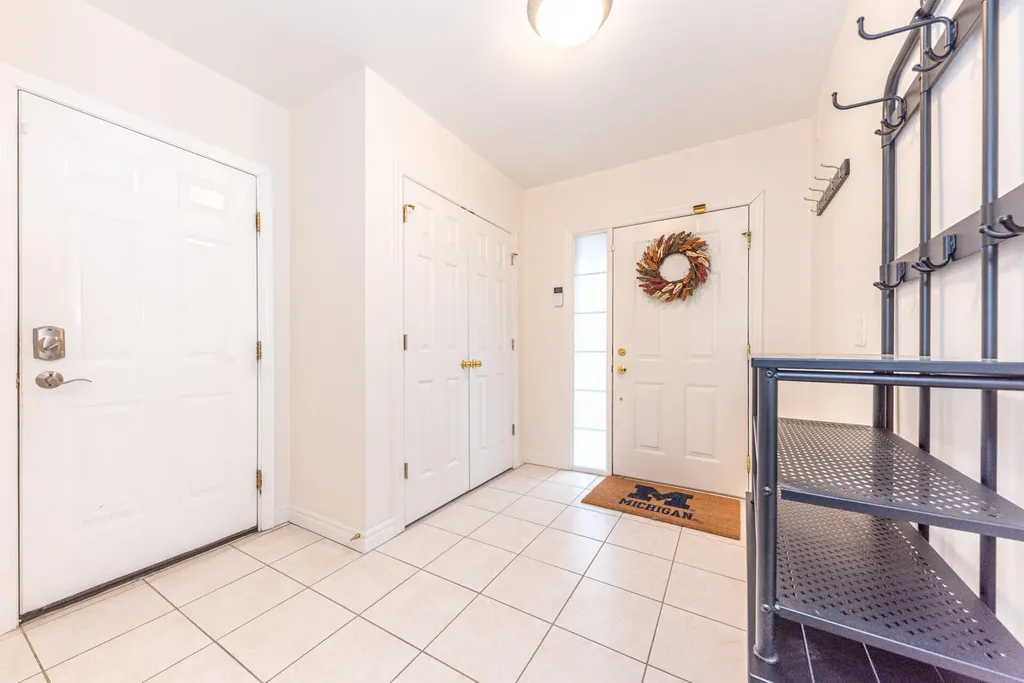 5588 Hampshire Lane Pittsfield Charter Township MI 48197