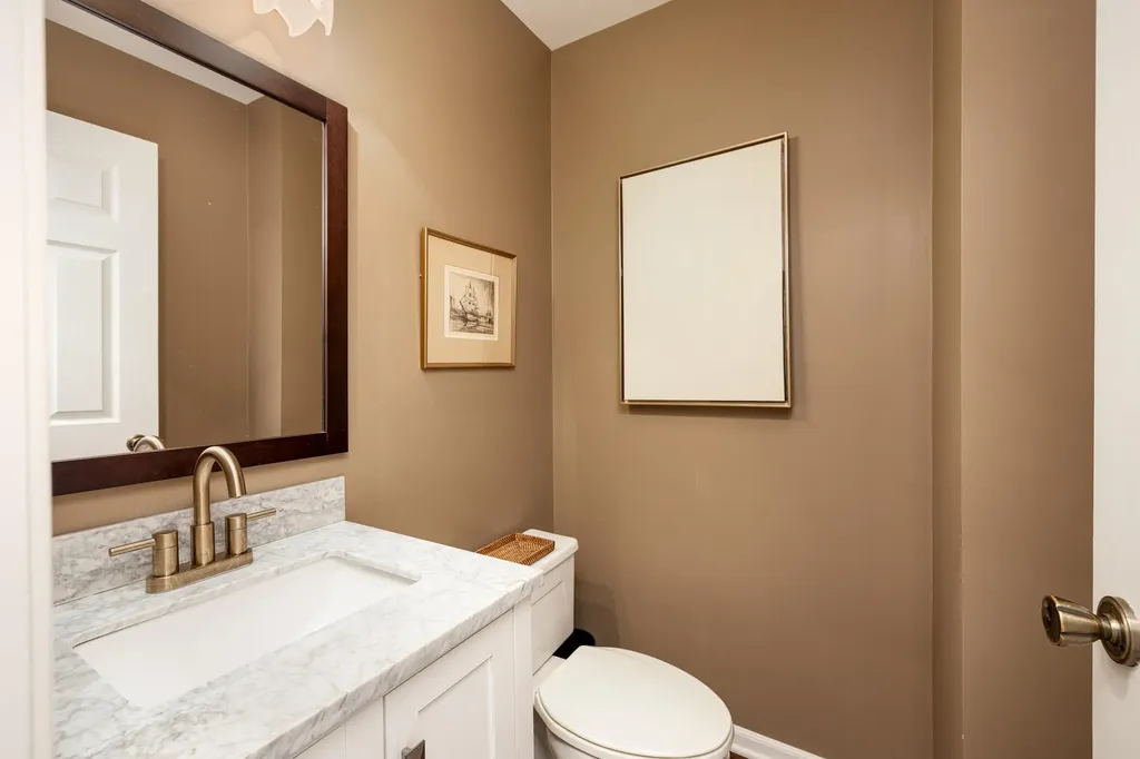 2254 Rivenoak Court Ann Arbor City MI 48103
