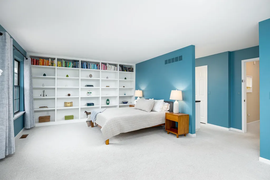 2254 Rivenoak Court Ann Arbor City MI 48103