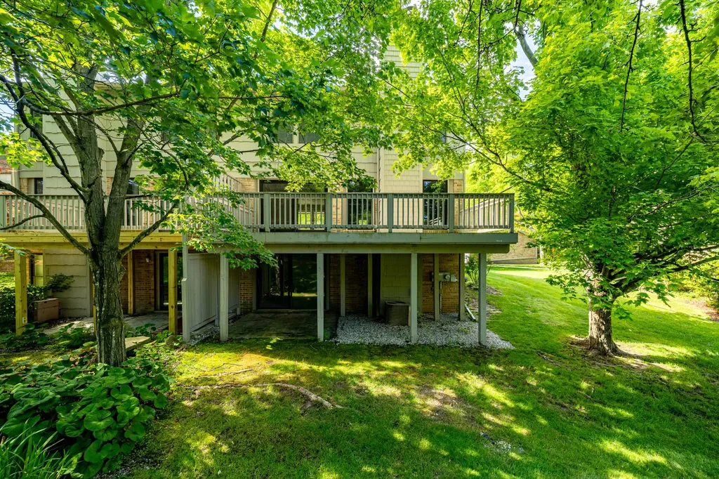 2254 Rivenoak Court Ann Arbor City MI 48103