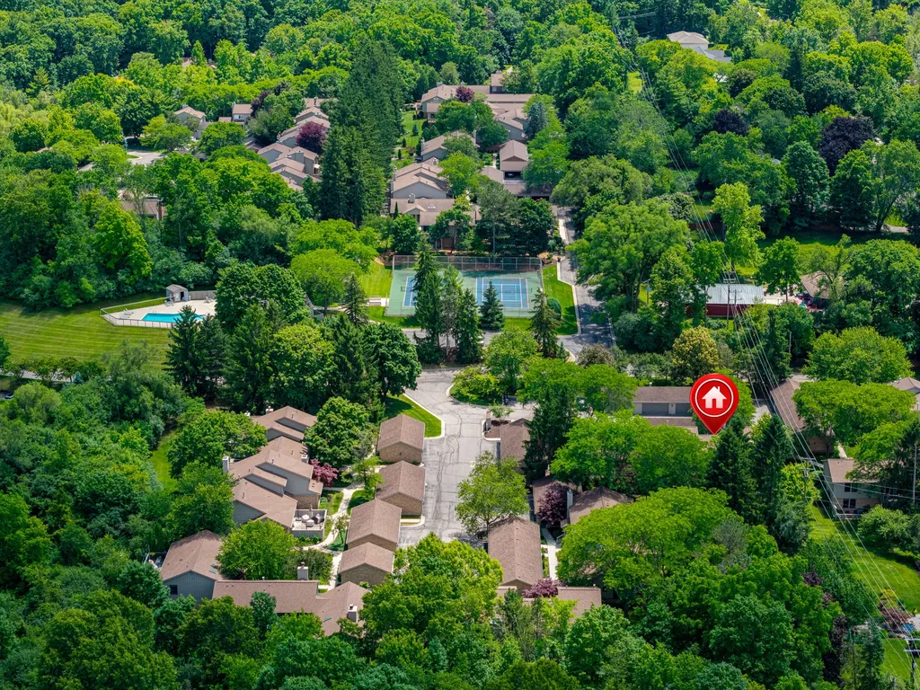2254 Rivenoak Court Ann Arbor City MI 48103
