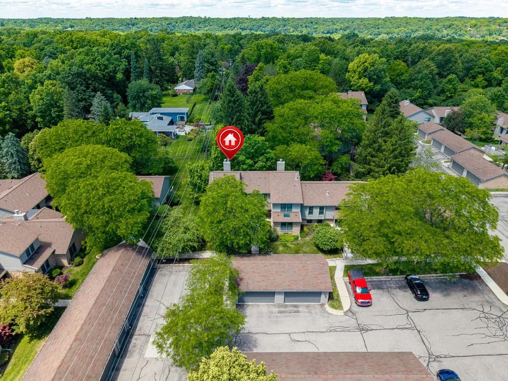 2254 Rivenoak Court Ann Arbor City MI 48103