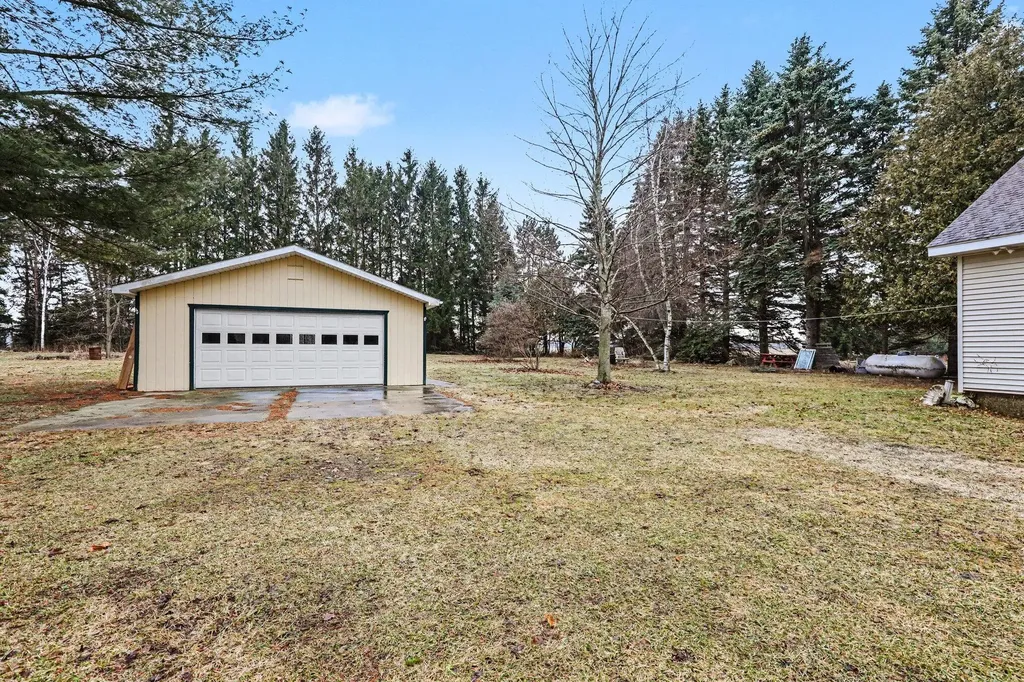 4656 Stoddard Road Port Austin Township MI 48467